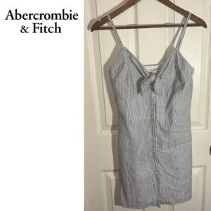NWOT Abercrombie & Fitch Navy Pinstriped Lined Sleeveless Sundress Size M